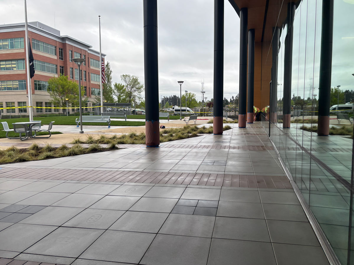 Commercial Building hardscaping by Andres Landscape